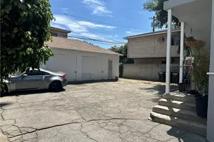 14736 Gilmore, Van Nuys, CA 91411 - Photo 31