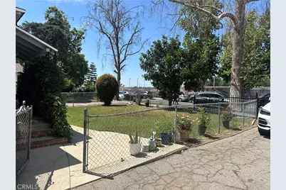 14736 Gilmore, Van Nuys, CA 91411 - Photo 33