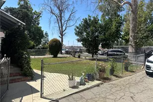 14736 Gilmore, Van Nuys, CA 91411 - Photo 33
