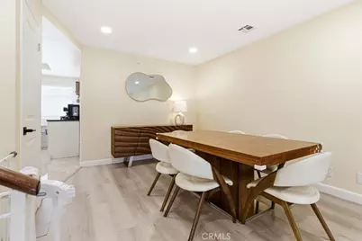 10142 Samoa Avenue #28, Tujunga, CA 91042 - Photo 3