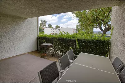 9560 Via Bernardo, Burbank, CA 91504 - Photo 17