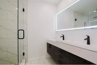 13942 Oxnard Street, Valley Village, CA 91401 - Photo 37