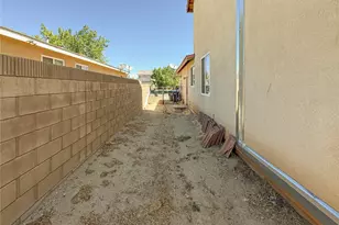 1040 E Ave K 11, Lancaster, CA 93535 - Photo 43