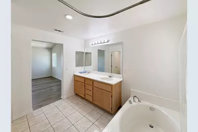1040 E Avenue K11, Lancaster, CA 93535 - Photo 33