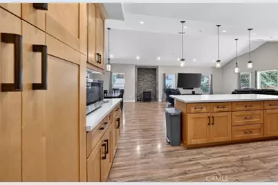 1805 Matterhorn, Pine Mountain Club, CA 93222 - Photo 7