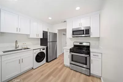 13573 Moorpark Street, Sherman Oaks, CA 91423 - Photo 31