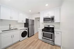13573 Moorpark St, Sherman Oaks, CA 91423 - Photo 31