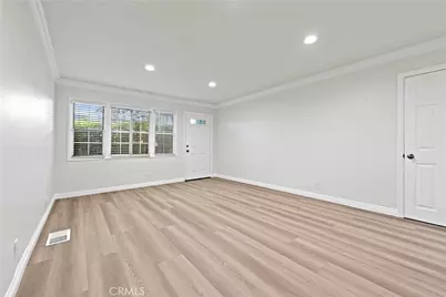 13573 Moorpark Street, Sherman Oaks, CA 91423 - Photo 9