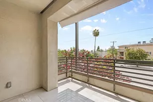 13225 Victory Blvd, Van Nuys, CA 91401 - Photo 5