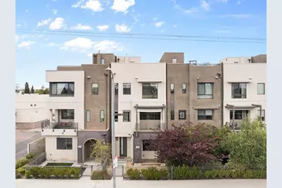 13225 Victory Blvd, Van Nuys, CA 91401 - Photo 1