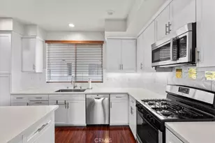 13225 Victory Blvd, Van Nuys, CA 91401 - Photo 9