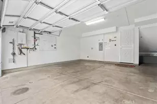 13225 Victory Blvd, Van Nuys, CA 91401 - Photo 37