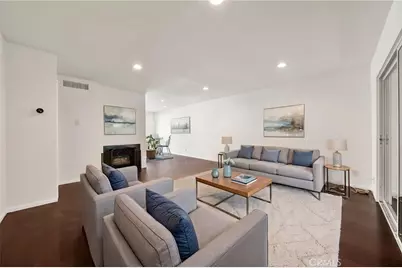 9745 Via Roma, Burbank, CA 91504 - Photo 3
