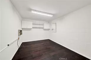 9745 Via Roma, Burbank, CA 91504 - Photo 27