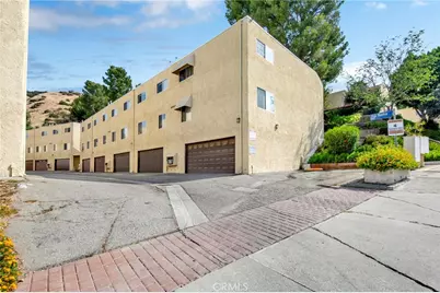 9745 Via Roma, Burbank, CA 91504 - Photo 33