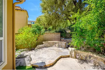 27063 Fairway Lane, Valencia, CA 91381 - Photo 37