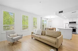27063 Fairway Ln, Valencia, CA 91381 - Photo 9