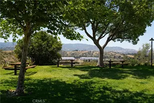 21200 Trumpet Dr, Newhall, CA 91321 - Photo 25