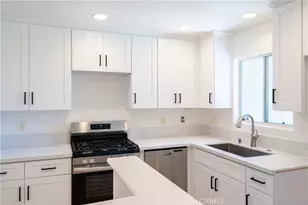 21200 Trumpet Dr, Newhall, CA 91321 - Photo 5
