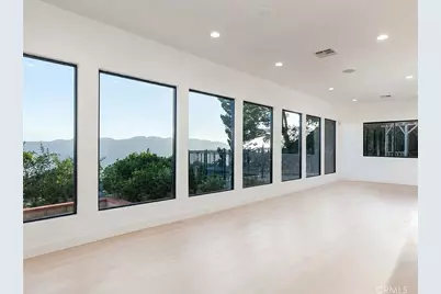 5660 Pine Cone Road, La Crescenta, CA 91214 - Photo 11