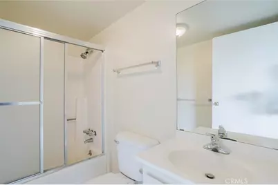 2250 N Fairview Street, Burbank, CA 91504 - Photo 17