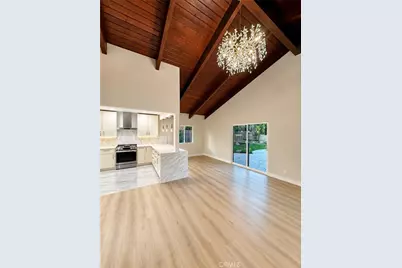 10020 Whitaker Avenue, North Hills, CA 91343 - Photo 5