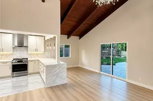 10020 Whitaker Ave, North Hills, CA 91343 - Photo 5