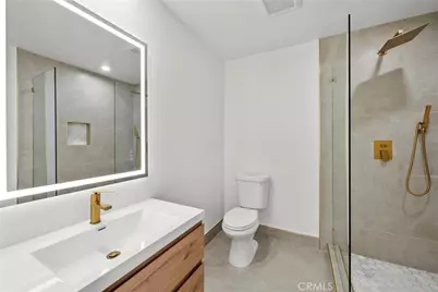 17439 Donmetz, Granada Hills, CA 91344 - Photo 39
