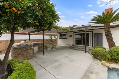 7844 Allott, Panorama City, CA 91402 - Photo 9