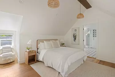 5850 Burwood Ave, Los Angeles, CA 90042 - Photo 23