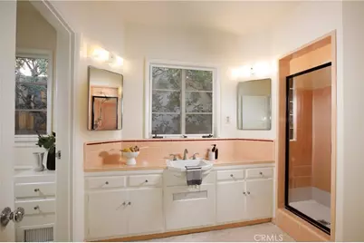 833 W Mountain, Glendale, CA 91202 - Photo 17