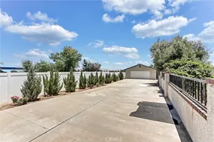 6965 Bandicoot Trail, Oak Hills, CA 92344 - Photo 59