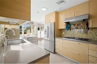 2040 W Kenneth Road, Glendale, CA 91201 - Photo 19