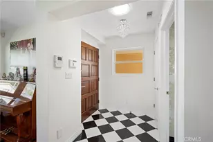 2040 W Kenneth Rd, Glendale, CA 91201 - Photo 7