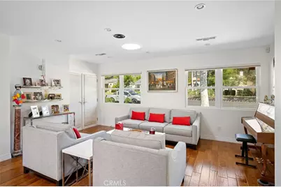 2040 W Kenneth Road, Glendale, CA 91201 - Photo 7