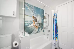 2040 W Kenneth Rd, Glendale, CA 91201 - Photo 29