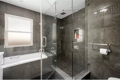 2040 W Kenneth Road, Glendale, CA 91201 - Photo 25