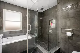 2040 W Kenneth Rd, Glendale, CA 91201 - Photo 25