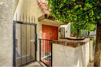 300 N Isabel Street #10, Glendale, CA 91206 - Photo 3