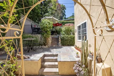 11316 Sunshine Ter, Studio City, CA 91604 - Photo 39