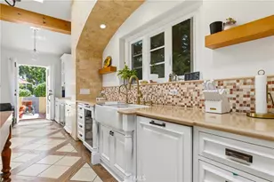 1102 Olmsted Dr, Glendale, CA 91202 - Photo 33