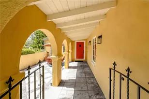 1102 Olmsted Dr, Glendale, CA 91202 - Photo 9