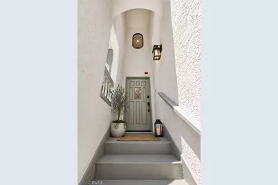 2117 Grant Avenue, Redondo Beach, CA 90278 - Photo 3