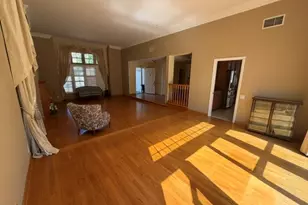 1021 Wolverton, Glendale, CA 91207 - Photo 5