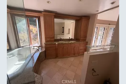 1021 Wolverton, Glendale, CA 91207 - Photo 17