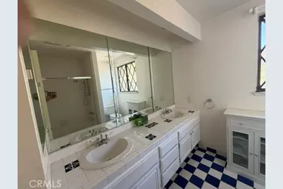 1021 Wolverton, Glendale, CA 91207 - Photo 29