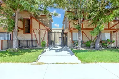 11341 Victory Boulevard, North Hollywood, CA 91606 - Photo 1