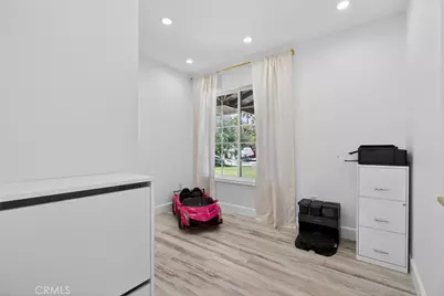 30300 Jasmine Valley, Canyon Country, CA 91387 - Photo 17