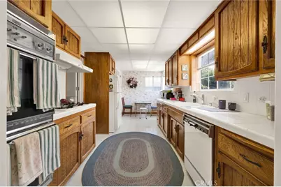 5438 Radford Avenue, Valley Village, CA 91607 - Photo 9