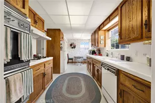 5438 Radford Ave, Valley Village, CA 91607 - Photo 9